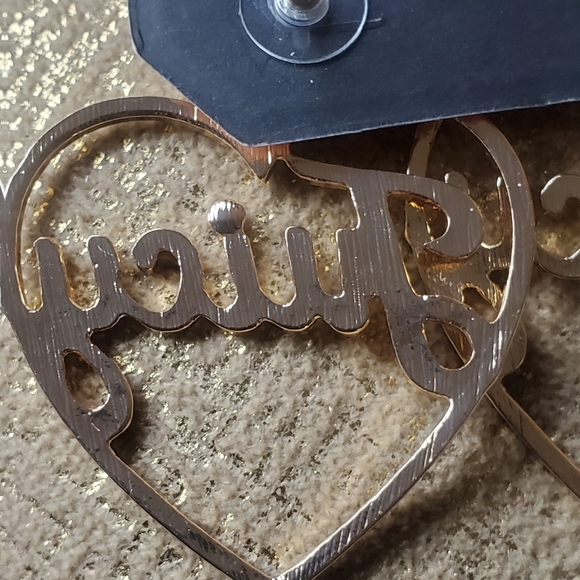 Juicy Couture Heart Earrings - Picture 9 of 9